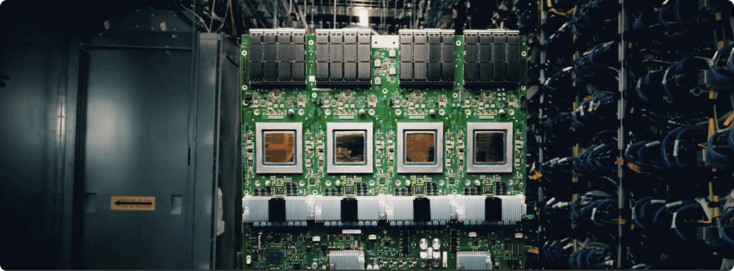 Google's latest AI chip matches Nvidia B200, specifically designed for inference models, with the highest configuration capable of performing 42.5 quintillion floating-point operations per second.
