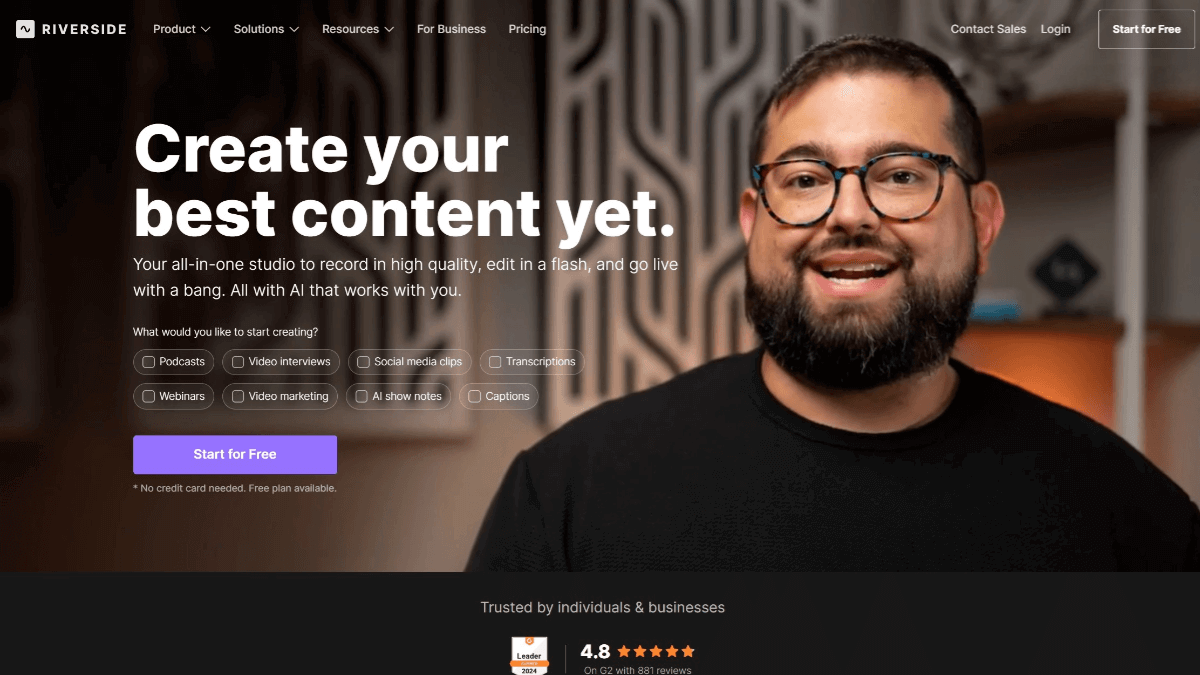 Riverside – AI-powered content creation platform with automatic subtitle and transcription generation